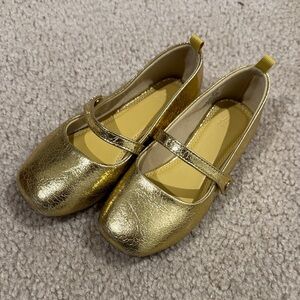 H&M Girls Gold Dress Shoes (Size 11)